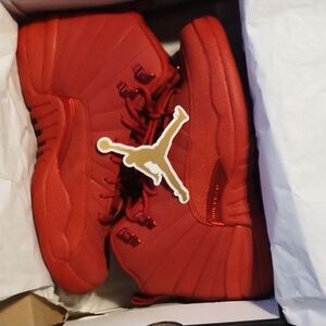 Jordan 12 RetroGym Red (2018) 6.5 (GS)